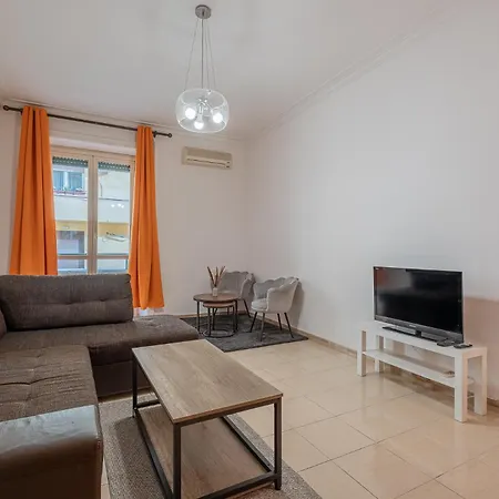 Apartment Orange Blue House 1bedr Metro Re Di
