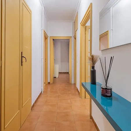 Orange Blue House 1bedr Metro Re Di Apartment Rome
